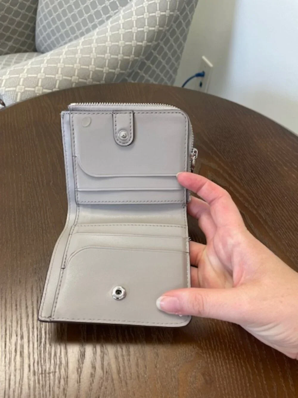 Kate Spade New York Small L-Zip Bifold Wallet - Nimbus Grey